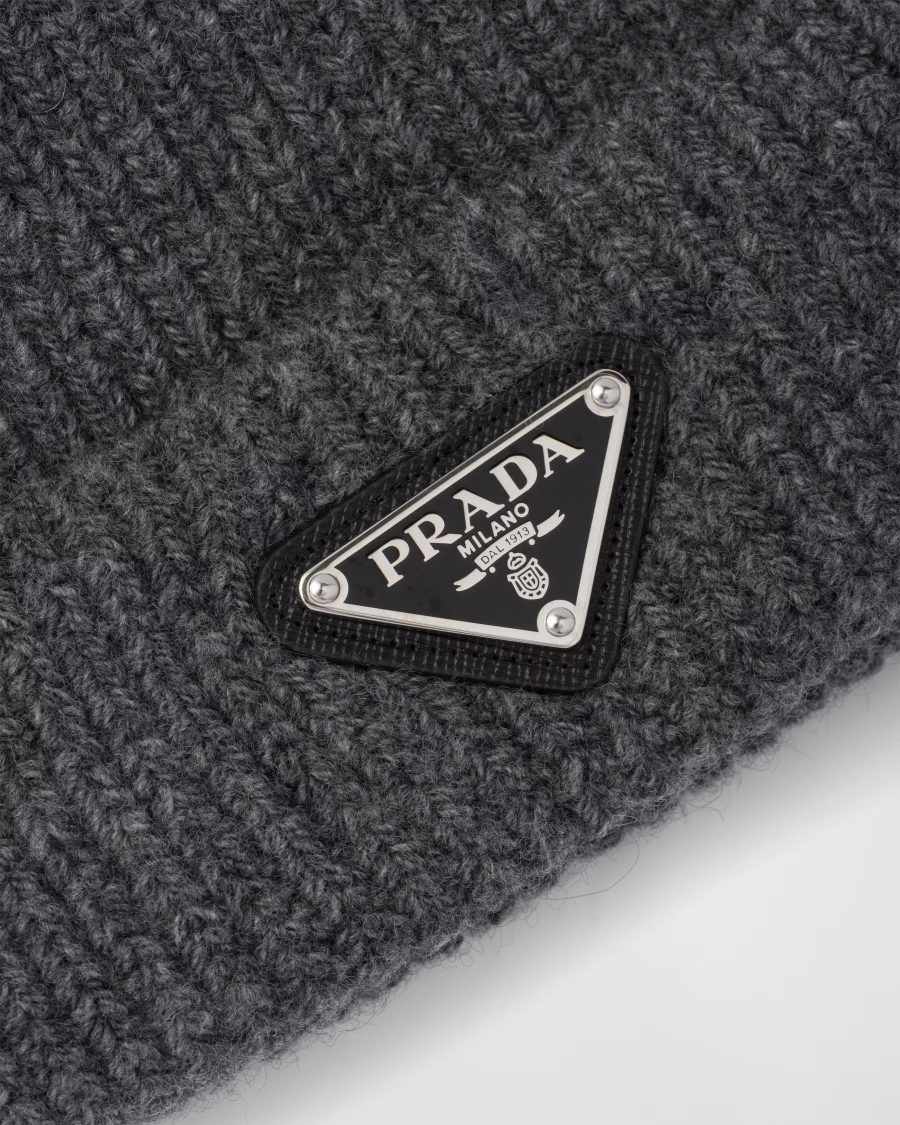Bonnet Prada